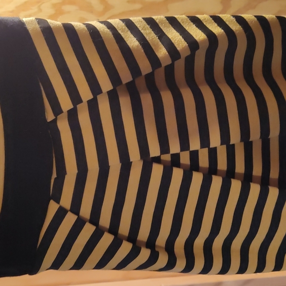 SMALL ENTRO SEXY 👗🥻 DRESS - Picture 3 of 8